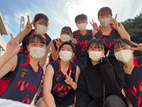 国際sunflowers（女子バスケット部）の集合写真